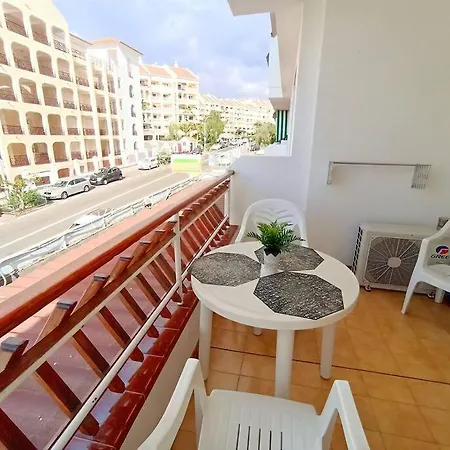 Diamantes Home, Cristianos, Heated Pool & Aircon * Arona (Tenerife)