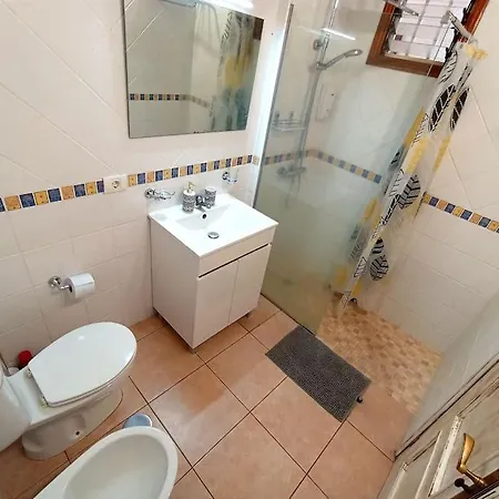 Appartamento Diamantes Home, Cristianos, Heated Pool & Aircon
