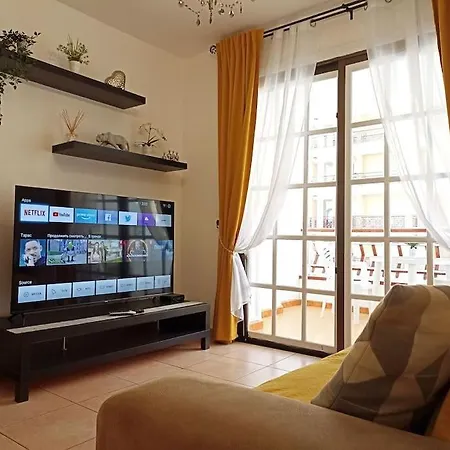 Diamantes Home, Cristianos, Heated Pool & Aircon Appartamento